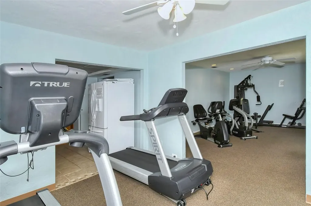 5474 Riverbluff Circle Sarasota FL 34231