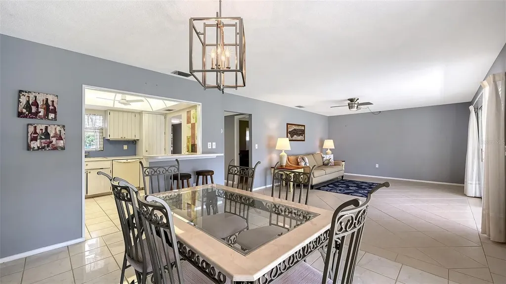 5474 Riverbluff Circle Sarasota FL 34231