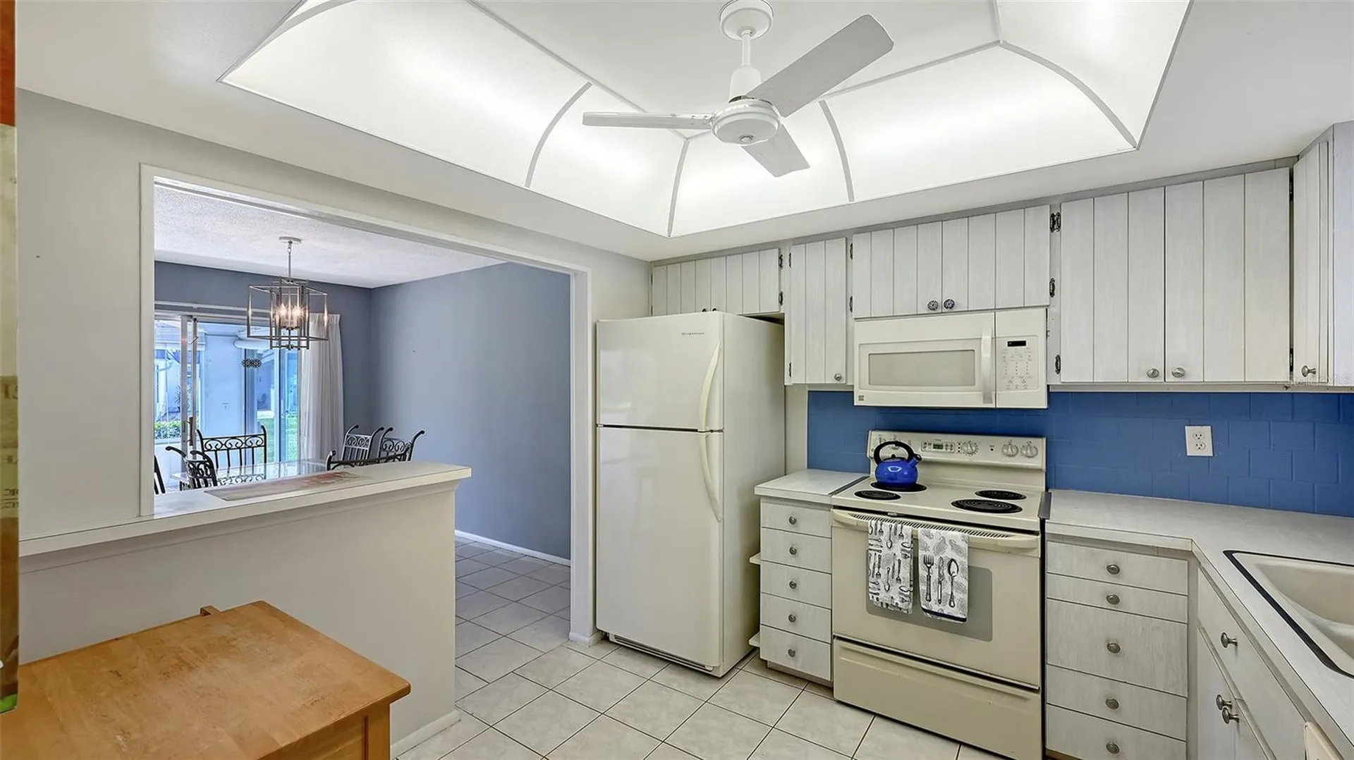 5474 Riverbluff Circle Sarasota FL 34231