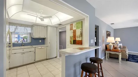 5474 Riverbluff Circle Sarasota FL 34231