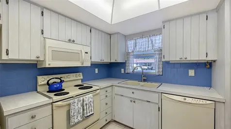 5474 Riverbluff Circle Sarasota FL 34231