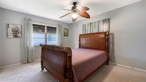 5474 Riverbluff Circle Sarasota FL 34231
