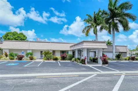 5474 Riverbluff Circle Sarasota FL 34231