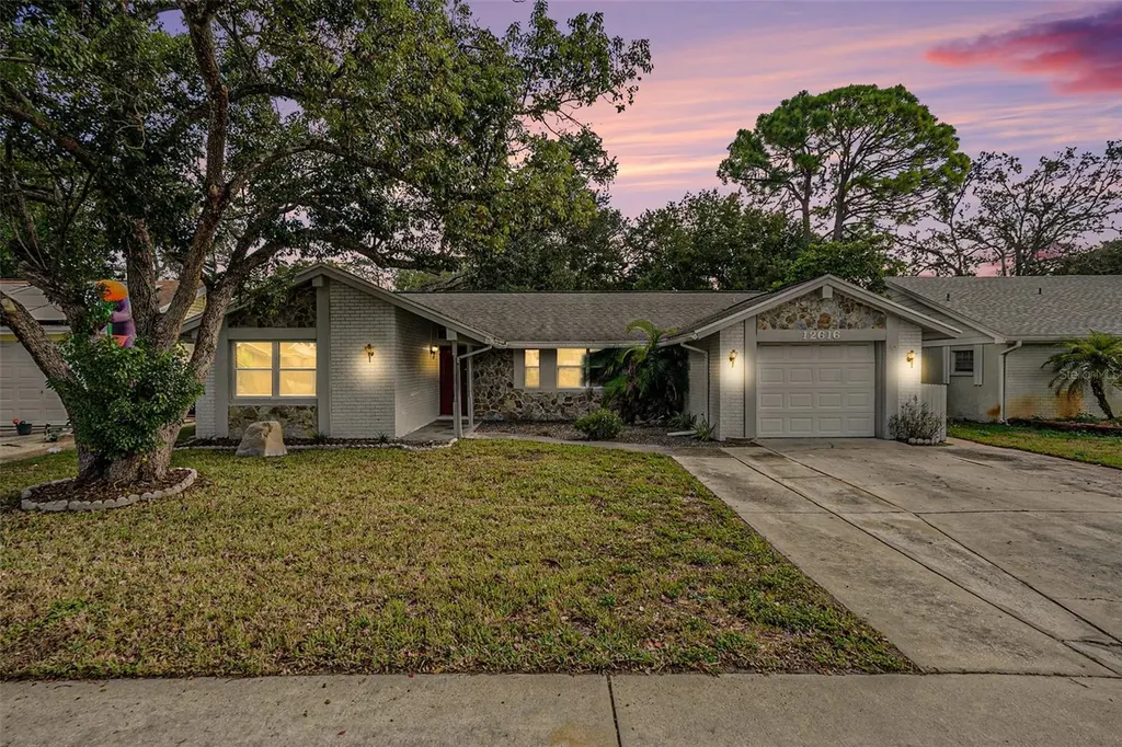12616 Stone House Loop Hudson FL 34667