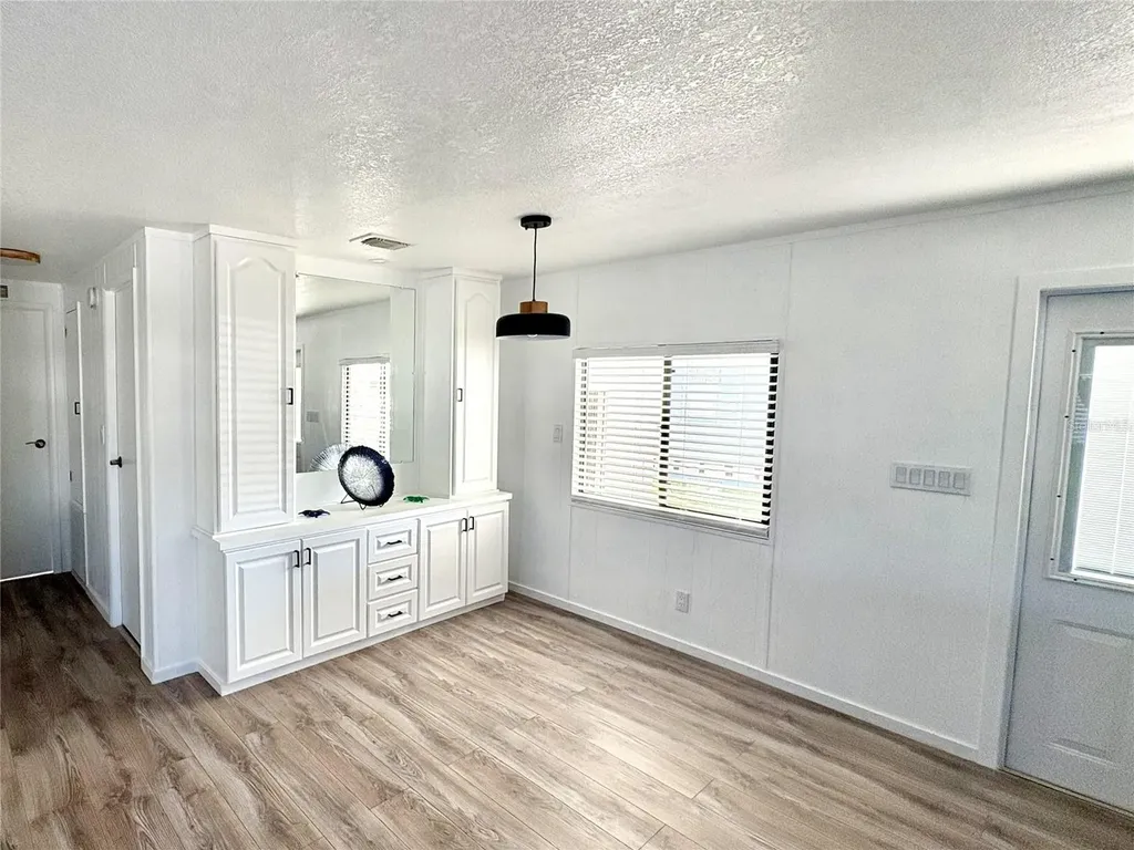 43 N Easter Island Circle Englewood FL 34223