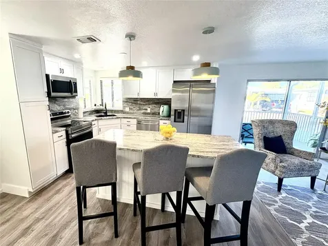 43 N Easter Island Circle Englewood FL 34223