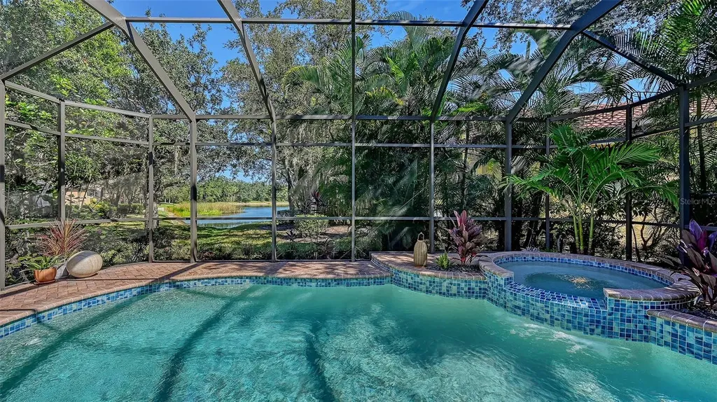 7656 Portstewart Drive Lakewood Ranch FL 34202