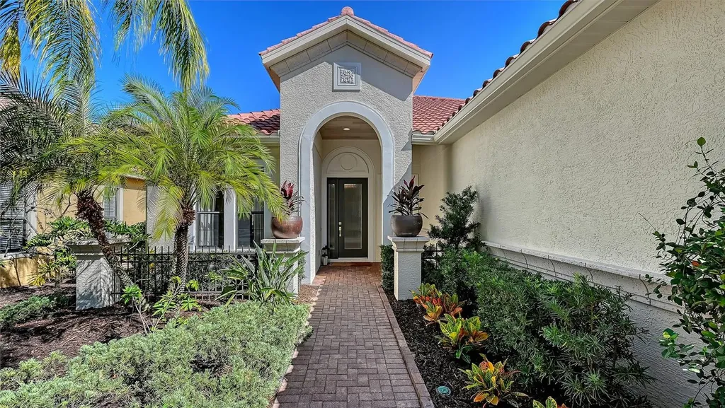 7656 Portstewart Drive Lakewood Ranch FL 34202