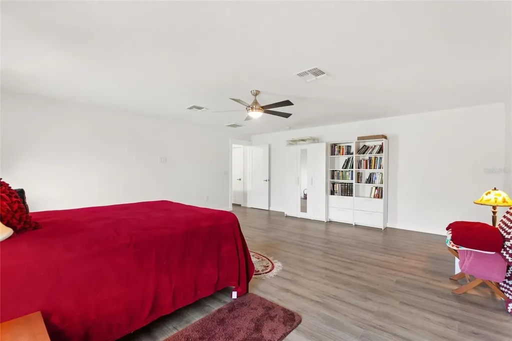381 Nolane Lane Polk City FL 33868