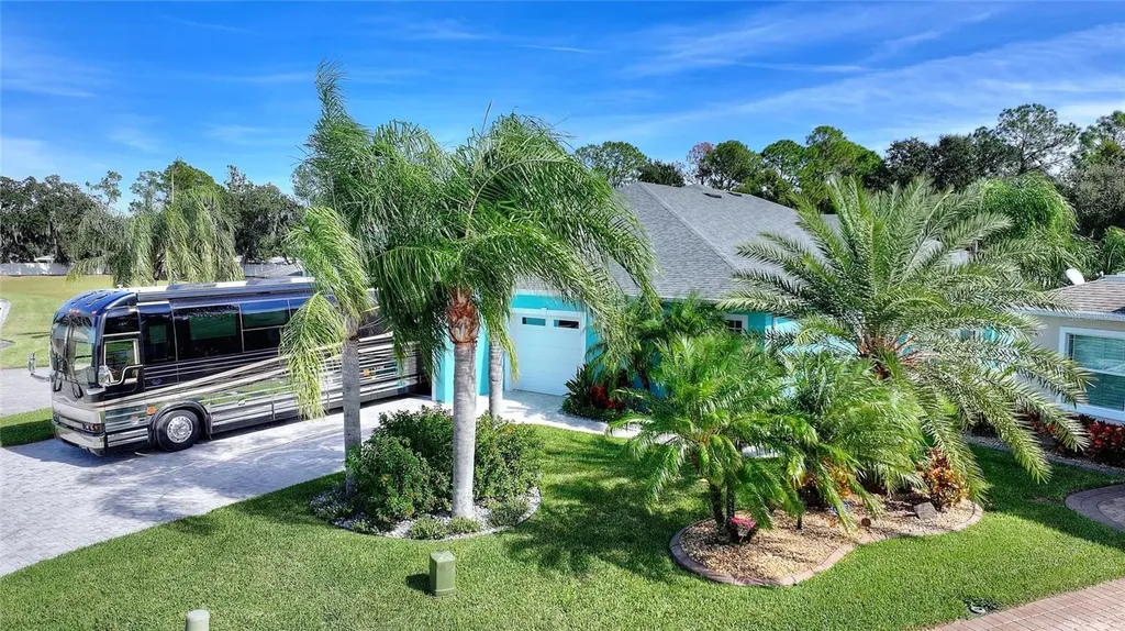 381 Nolane Lane Polk City FL 33868