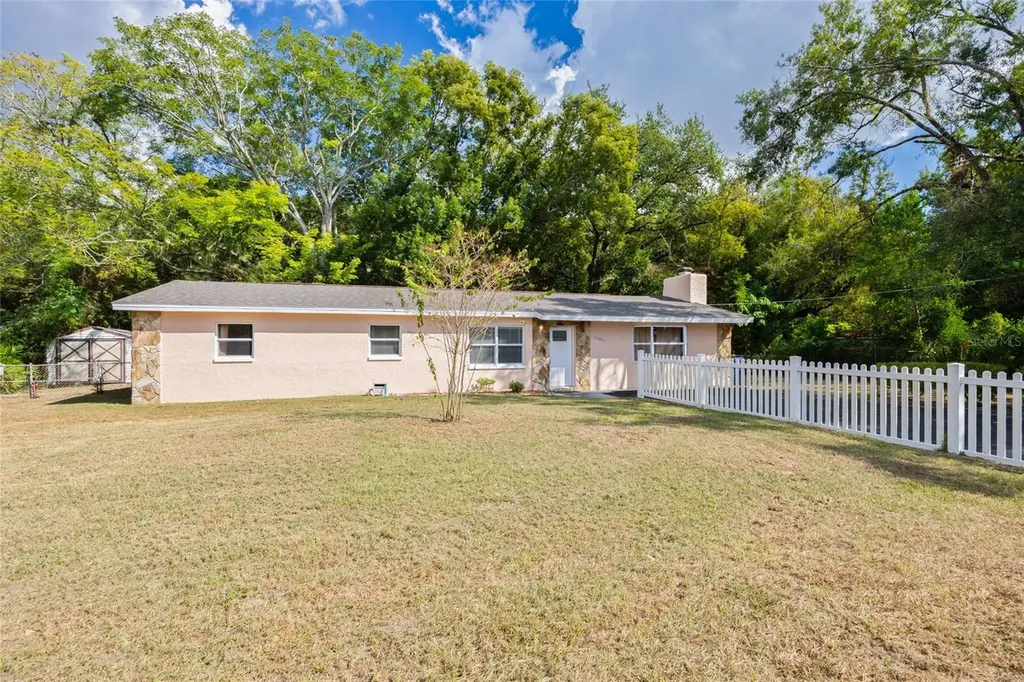 10303 N Myrtle Street Tampa FL 33617