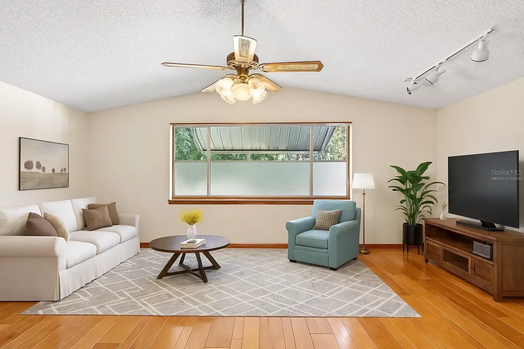 10618 Skewlee Gardens Drive Thonotosassa FL 33592