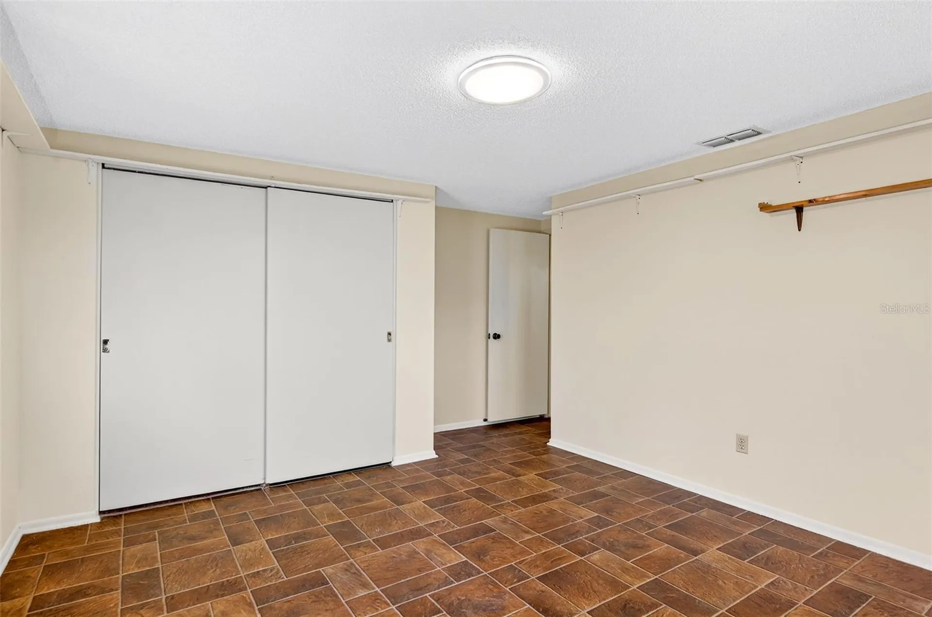 10618 Skewlee Gardens Drive Thonotosassa FL 33592
