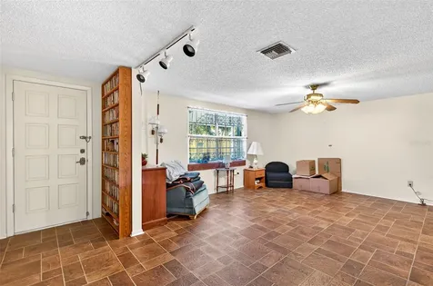 10618 Skewlee Gardens Drive Thonotosassa FL 33592