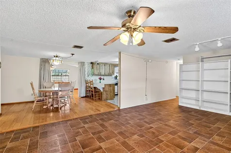 10618 Skewlee Gardens Drive Thonotosassa FL 33592