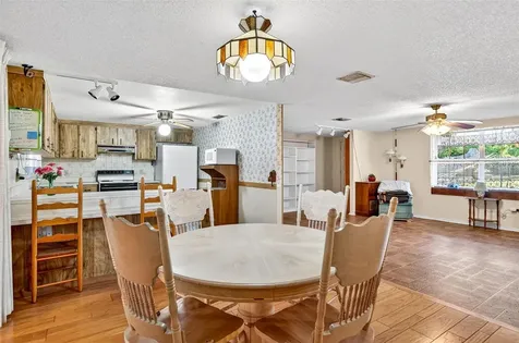 10618 Skewlee Gardens Drive Thonotosassa FL 33592