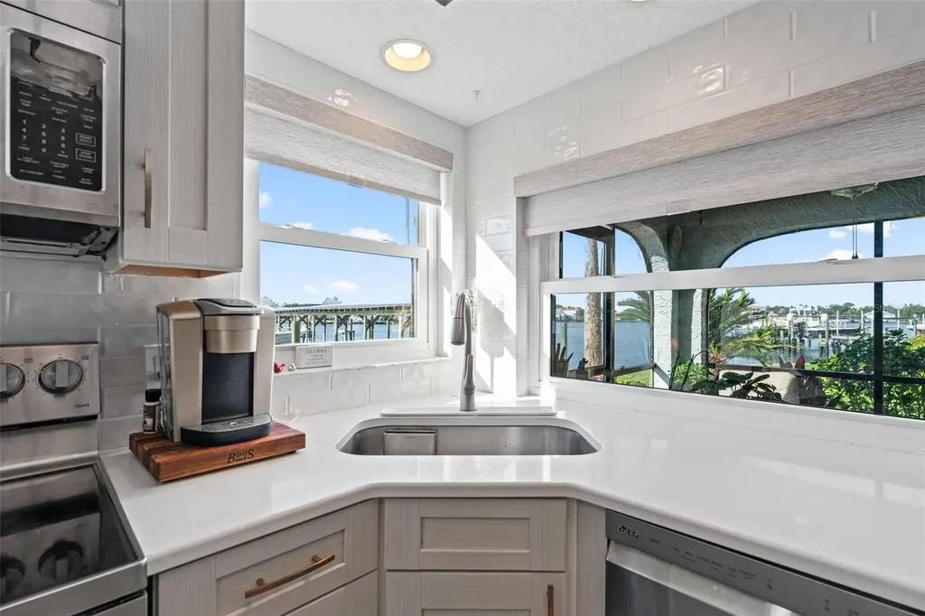 371 NW 14th Place Crystal River FL 34428