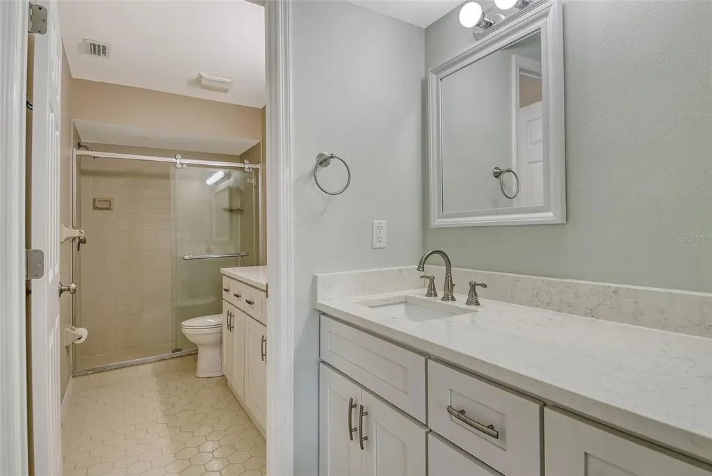 6261 Timber Lake Drive Sarasota FL 34243