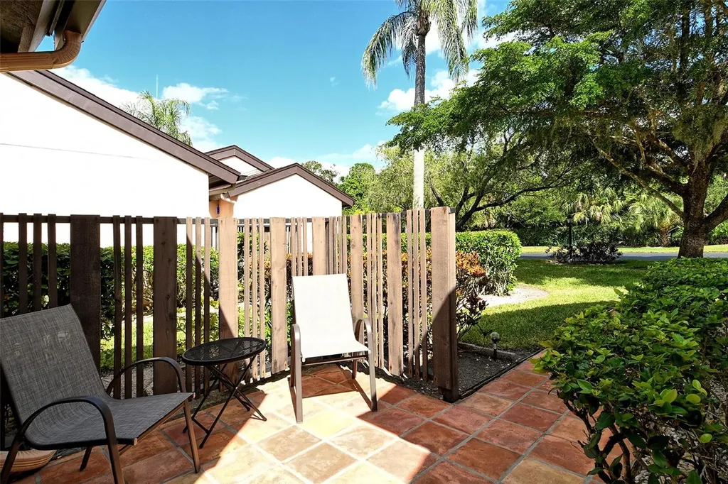 6261 Timber Lake Drive Sarasota FL 34243