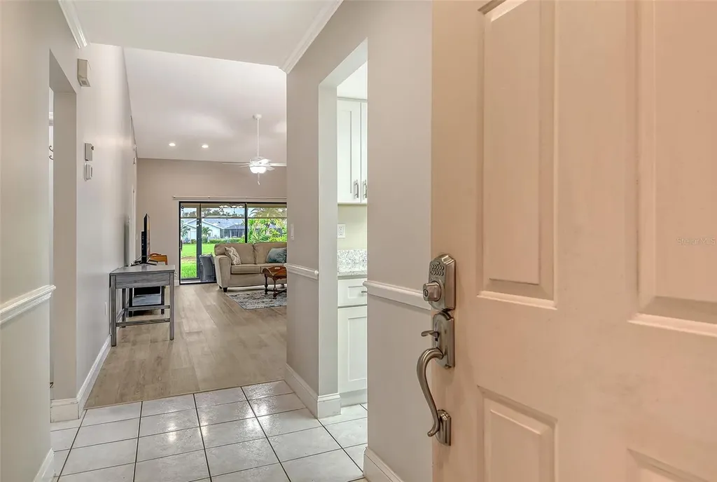 6261 Timber Lake Drive Sarasota FL 34243
