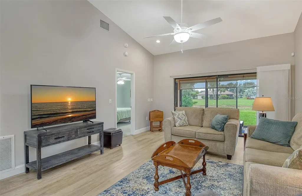 6261 Timber Lake Drive Sarasota FL 34243
