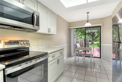 6261 Timber Lake Drive Sarasota FL 34243