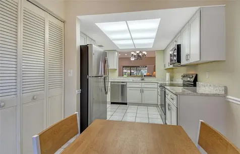 6261 Timber Lake Drive Sarasota FL 34243