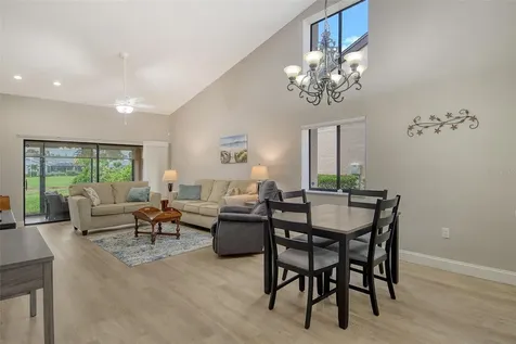 6261 Timber Lake Drive Sarasota FL 34243