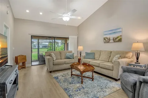 6261 Timber Lake Drive Sarasota FL 34243