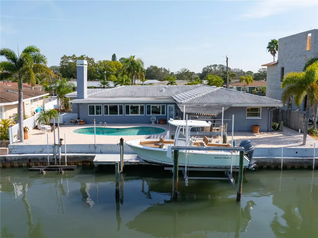2250 Lagoon Drive Dunedin FL 34698
