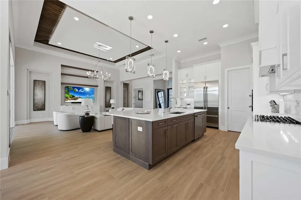 500 Blue Shell Loop Sarasota FL 34240