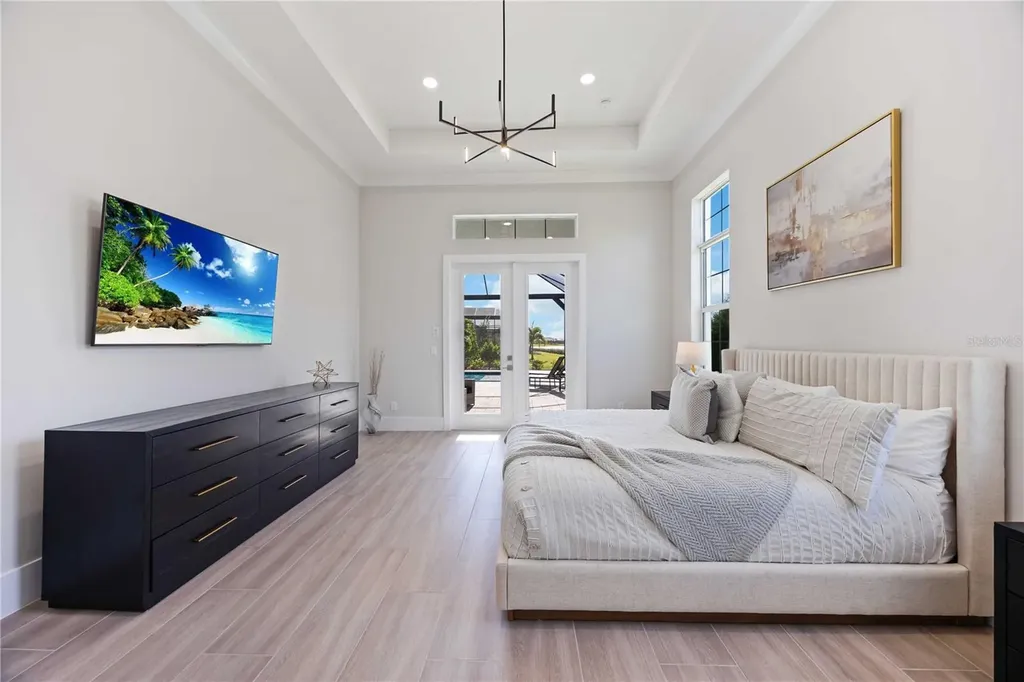 500 Blue Shell Loop Sarasota FL 34240