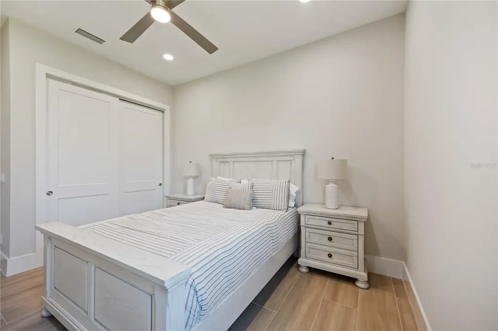 500 Blue Shell Loop Sarasota FL 34240