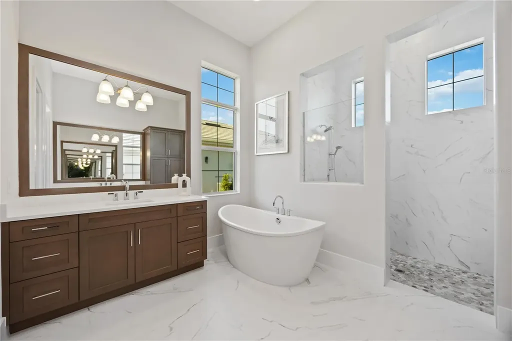 500 Blue Shell Loop Sarasota FL 34240