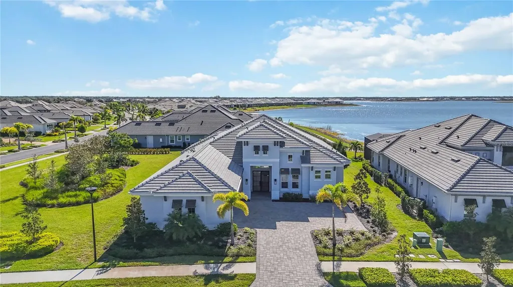 500 Blue Shell Loop Sarasota FL 34240