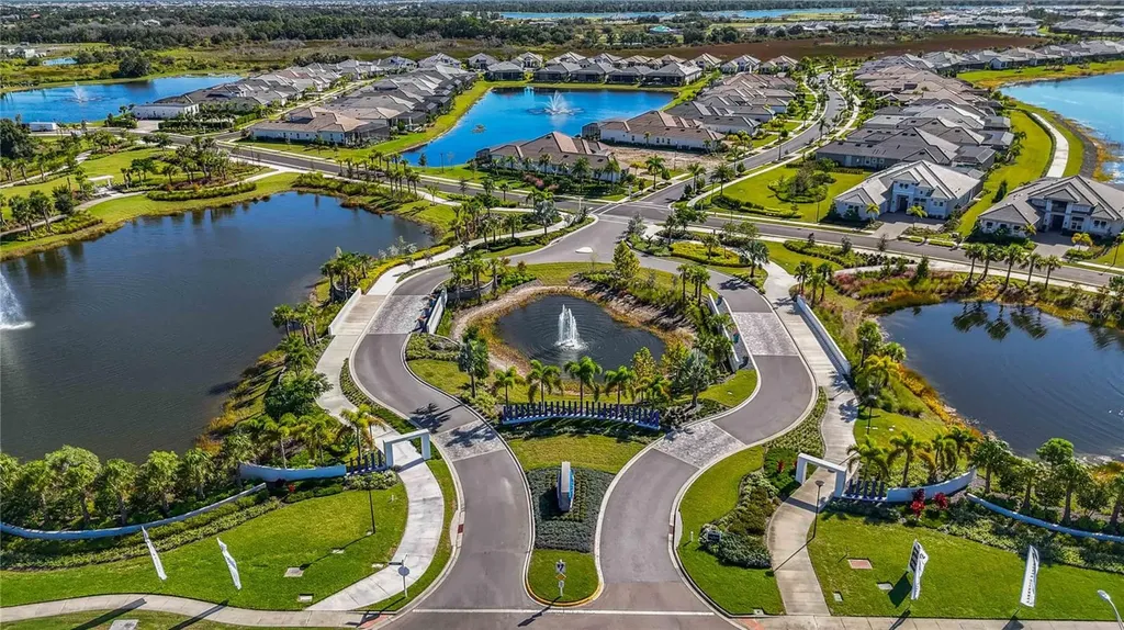 500 Blue Shell Loop Sarasota FL 34240