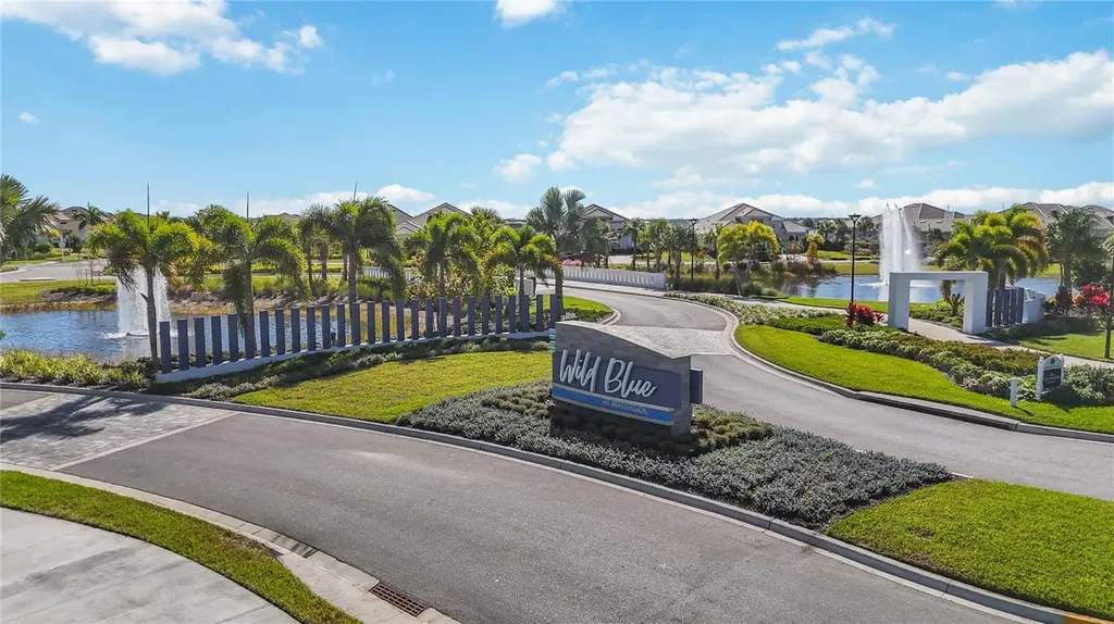 500 Blue Shell Loop Sarasota FL 34240