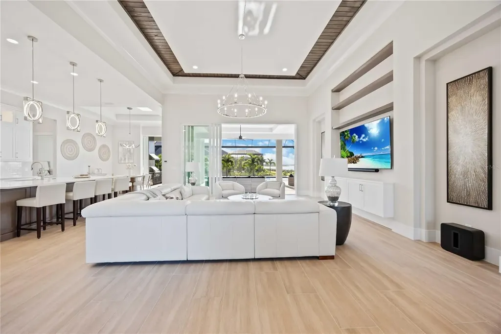 500 Blue Shell Loop Sarasota FL 34240