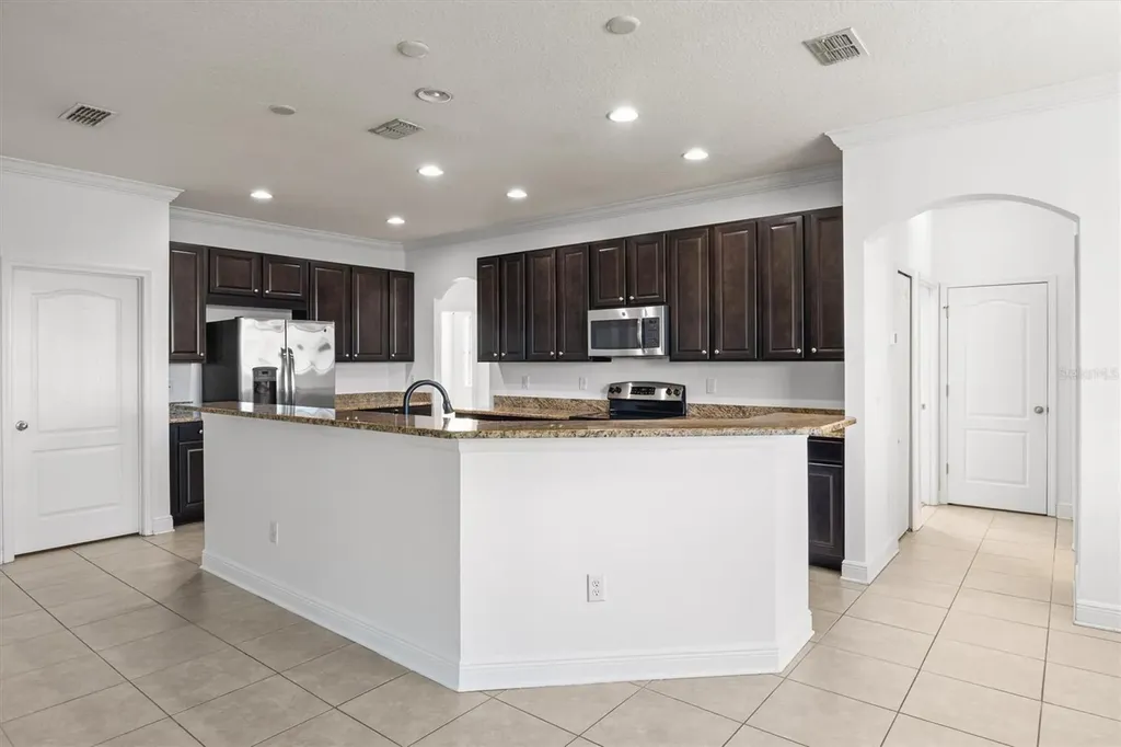 4056 Sunset Lake Drive Lakeland FL 33810