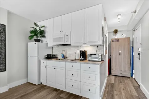 1909 S Atlantic Avenue Daytona Beach Shores FL 32118