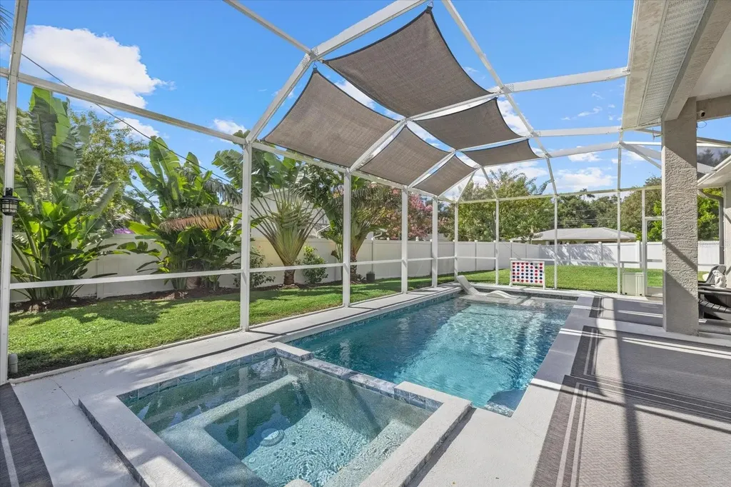 279 Avalon Road Venice FL 34293