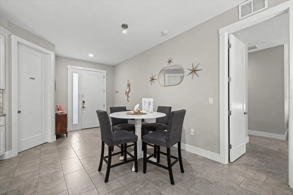 279 Avalon Road Venice FL 34293