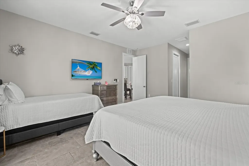 279 Avalon Road Venice FL 34293