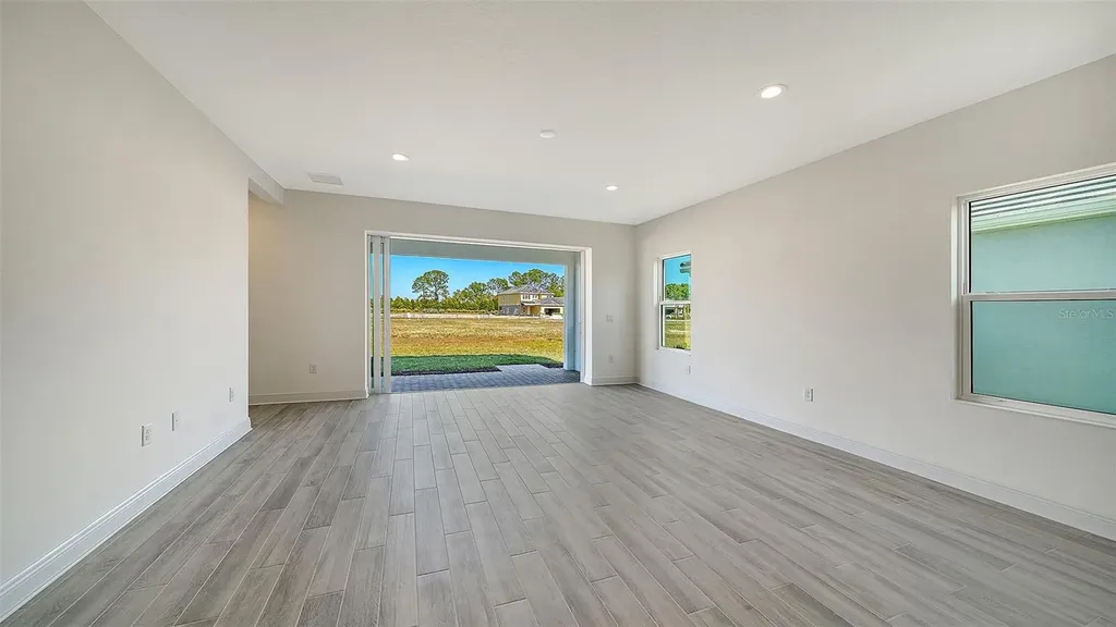 2444 Star Apple Way Sarasota FL 34240