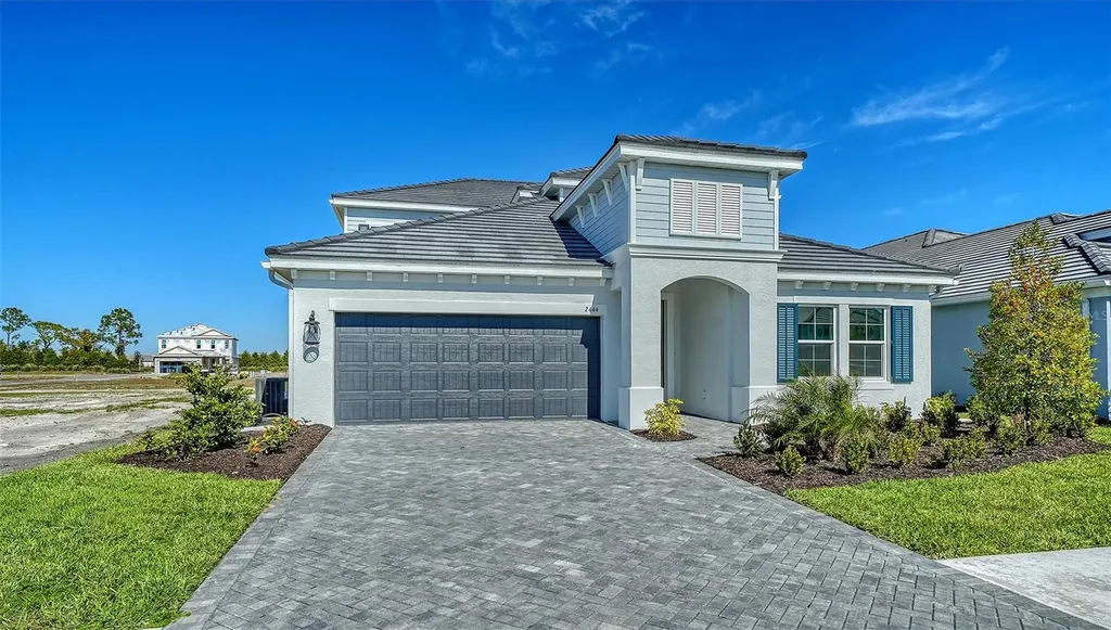 2444 Star Apple Way Sarasota FL 34240