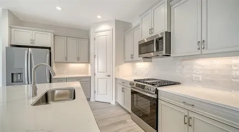 2444 Star Apple Way Sarasota FL 34240