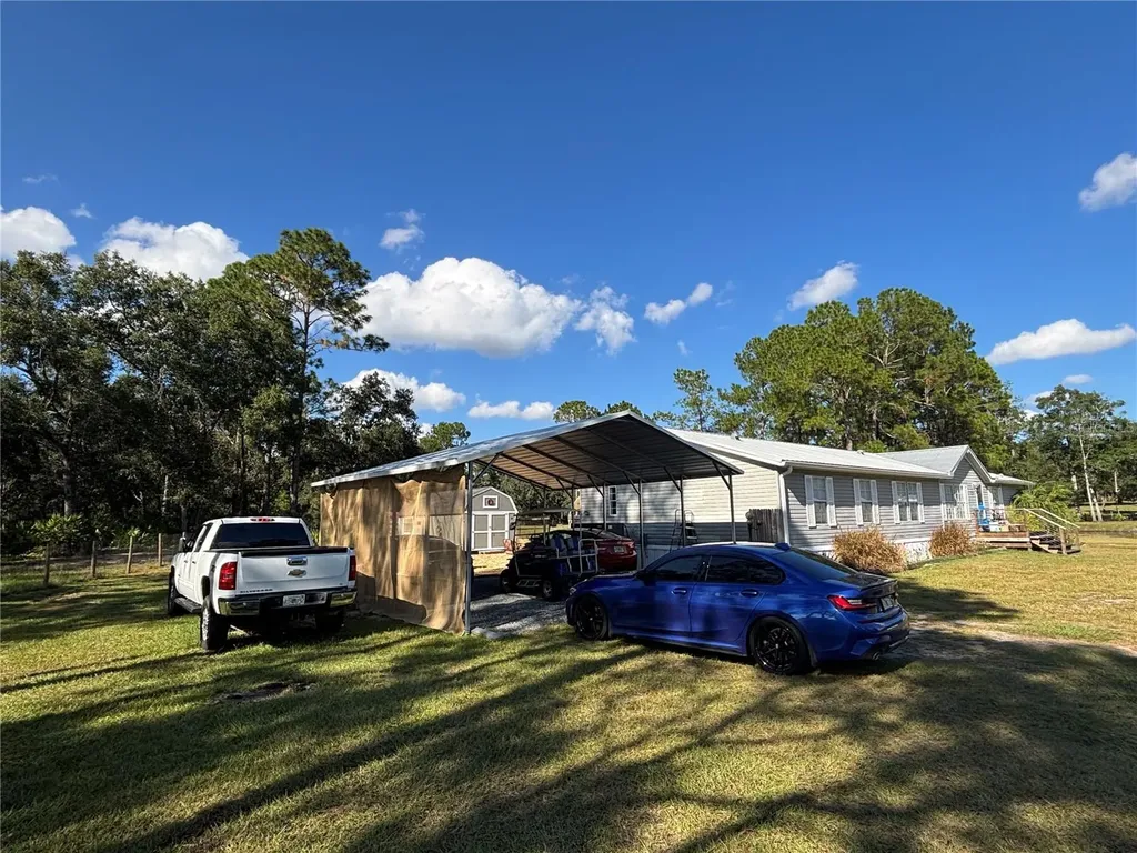 8260 SE 175th Court Ocklawaha FL 32179