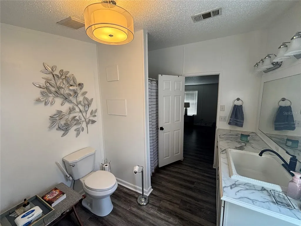 8260 SE 175th Court Ocklawaha FL 32179
