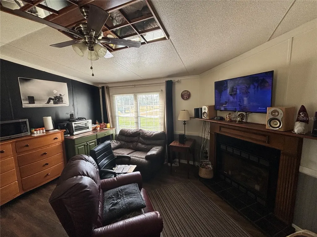 8260 SE 175th Court Ocklawaha FL 32179