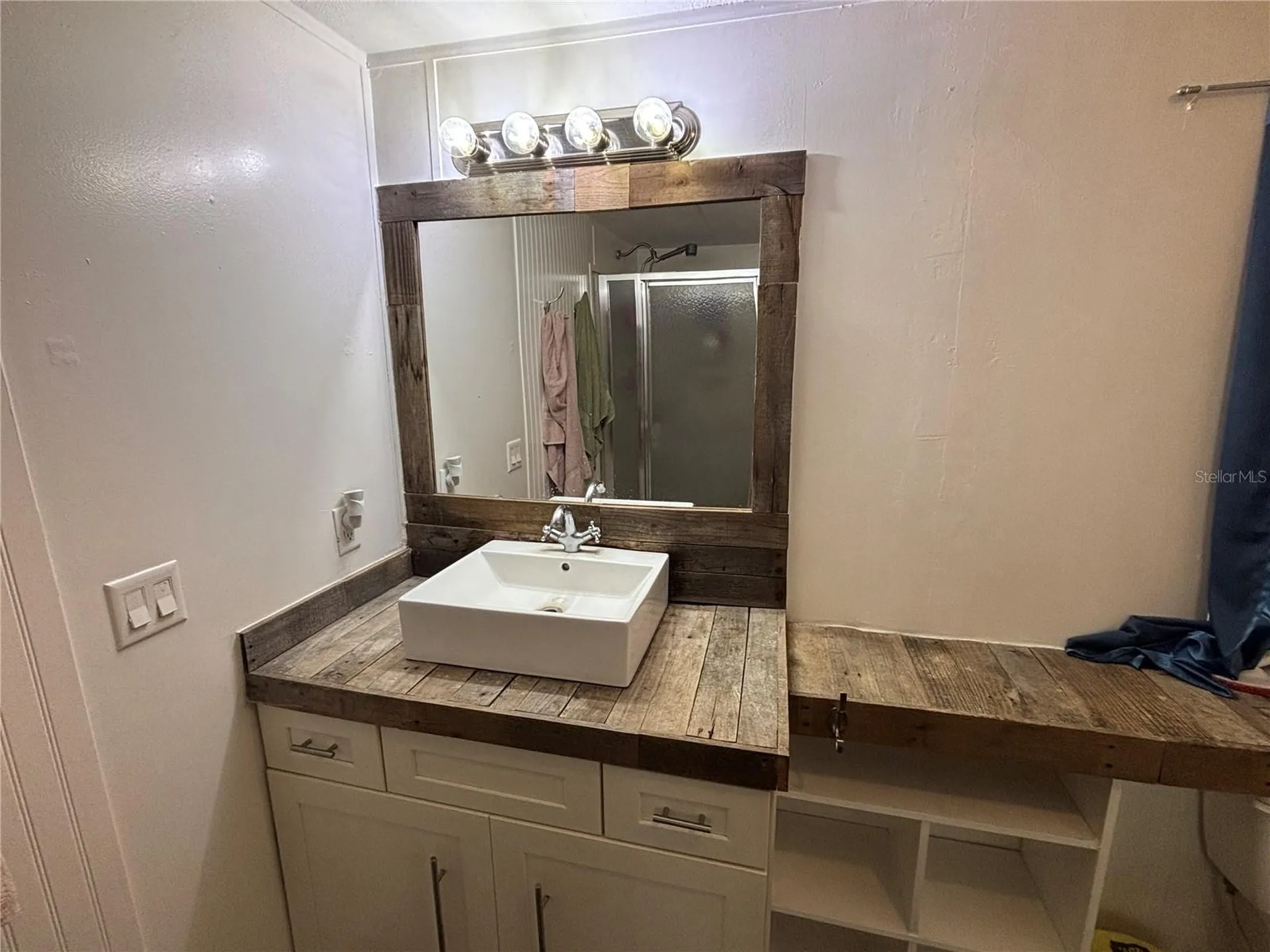 8260 SE 175th Court Ocklawaha FL 32179